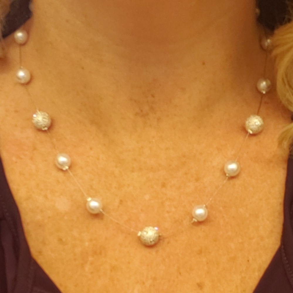 New Avon Silver tone, pearl & crystal necklace